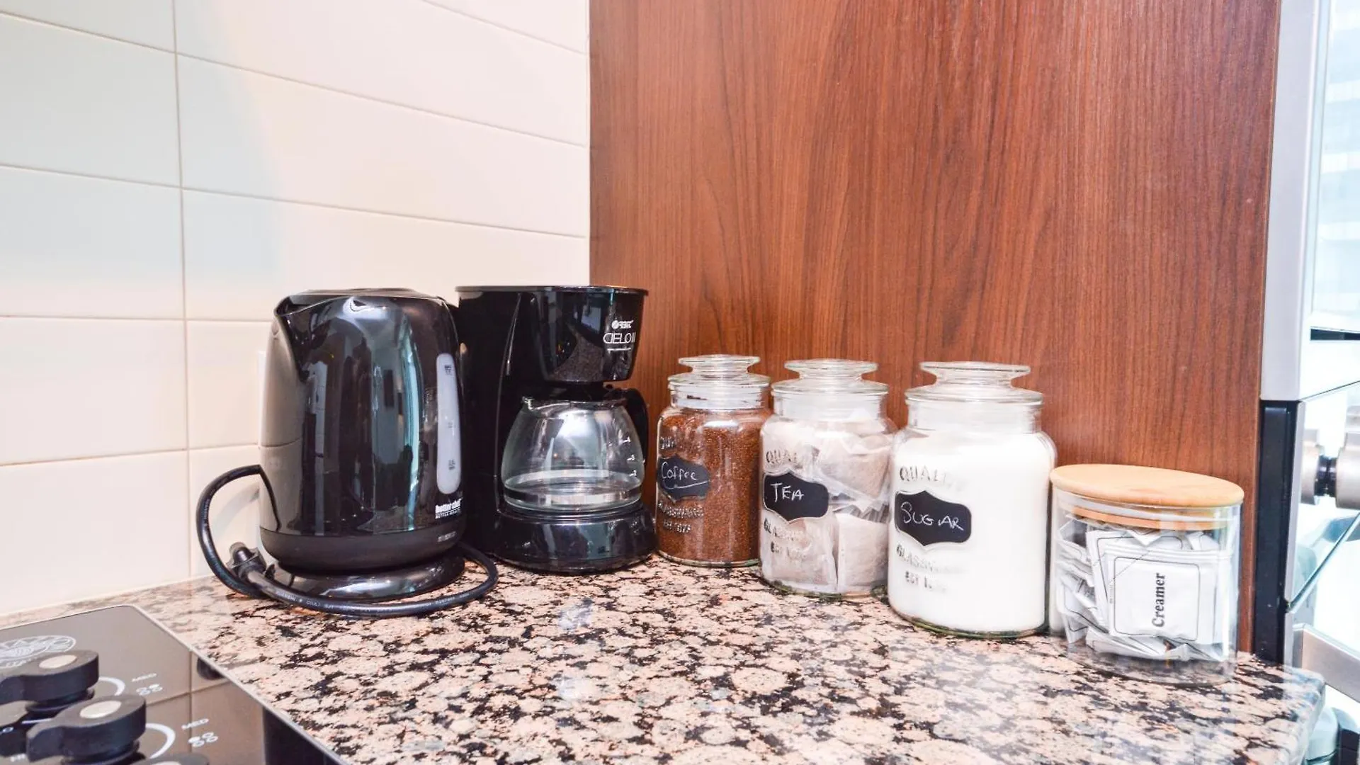 Apartment Downtown Toronto Condo Near Cn Tower, Scotiabank Arena, Rogers Centre, Union Station Canada